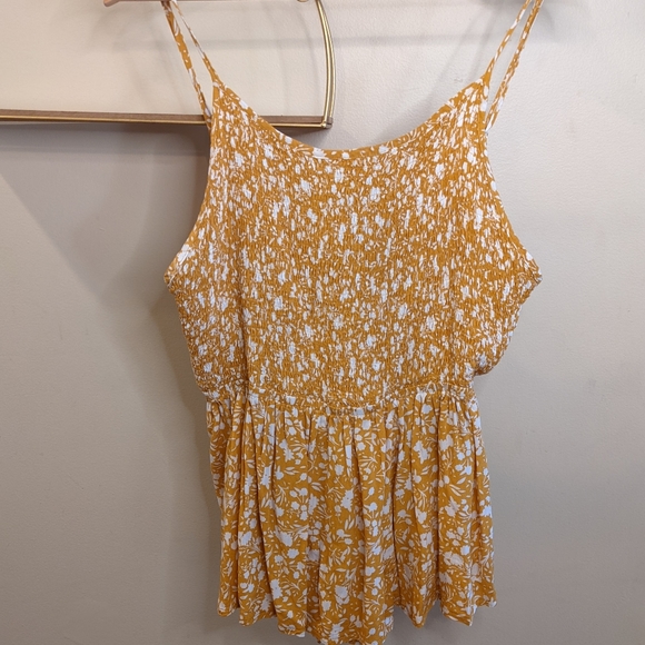 NWOT SHEIN yellow top - Picture 4 of 5